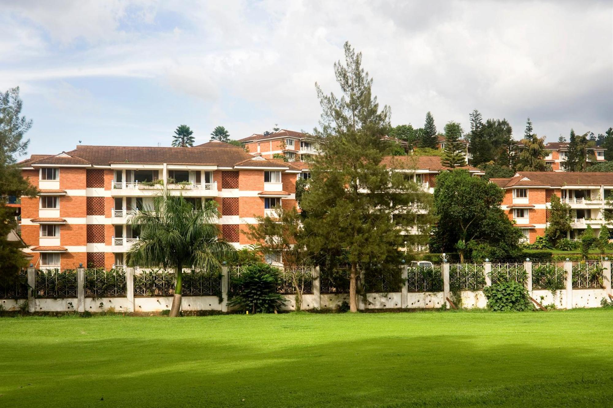 Golf Course Apartments Kampala Buitenkant foto