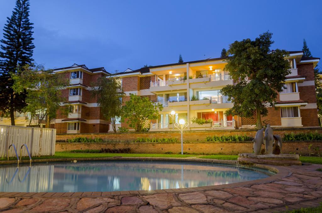 Golf Course Apartments Kampala Buitenkant foto