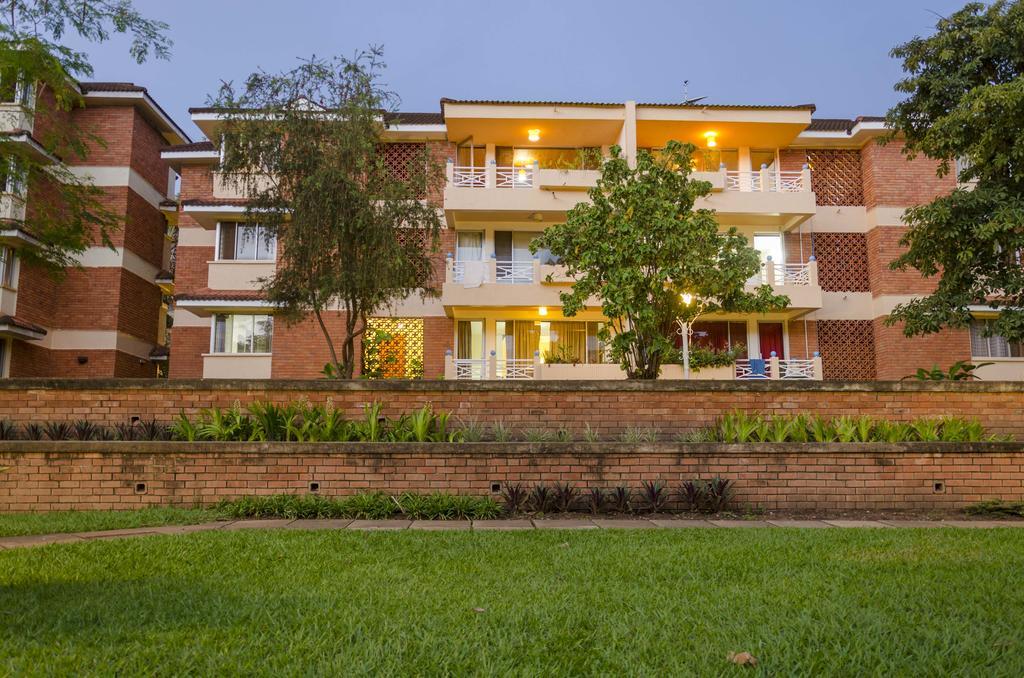 Golf Course Apartments Kampala Buitenkant foto