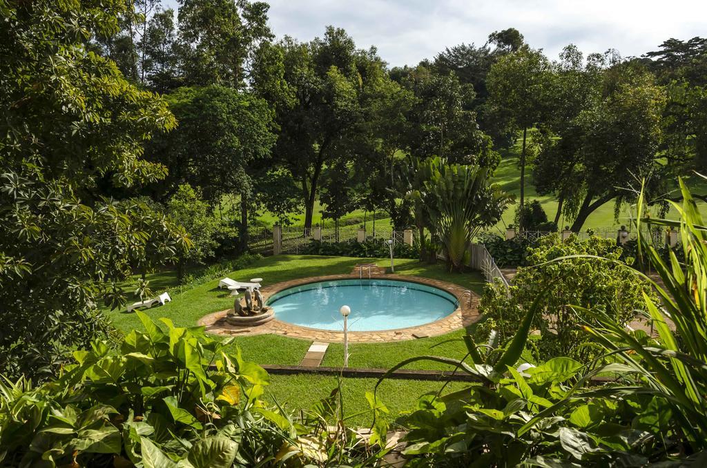 Golf Course Apartments Kampala Buitenkant foto